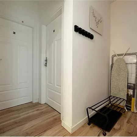 Sobieski - Peaceful Retreat, 10 Minutes To Old Town & Seaside Gdańsk