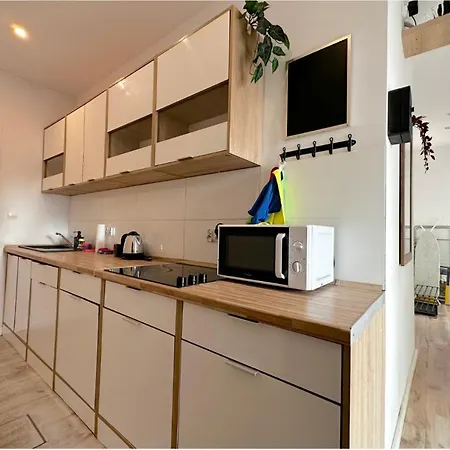 Sobieski - Peaceful Retreat, 10 Minutes To Old Town & Seaside Habitación en casa particular *