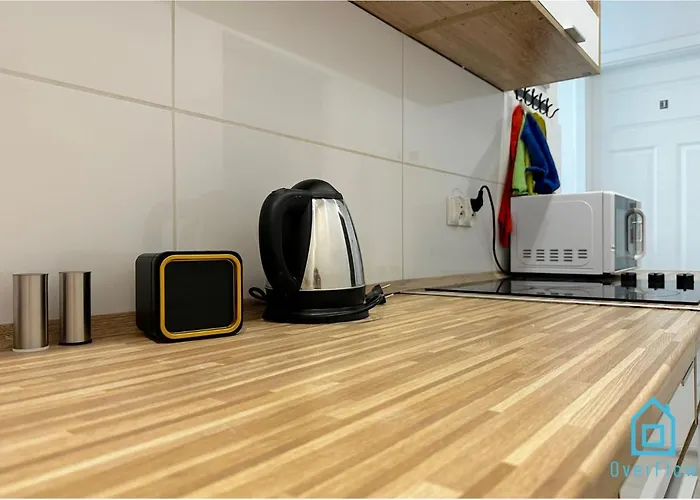 Sobieski - Peaceful Retreat, 10 Minutes To Old Town & Seaside בית אירוח *