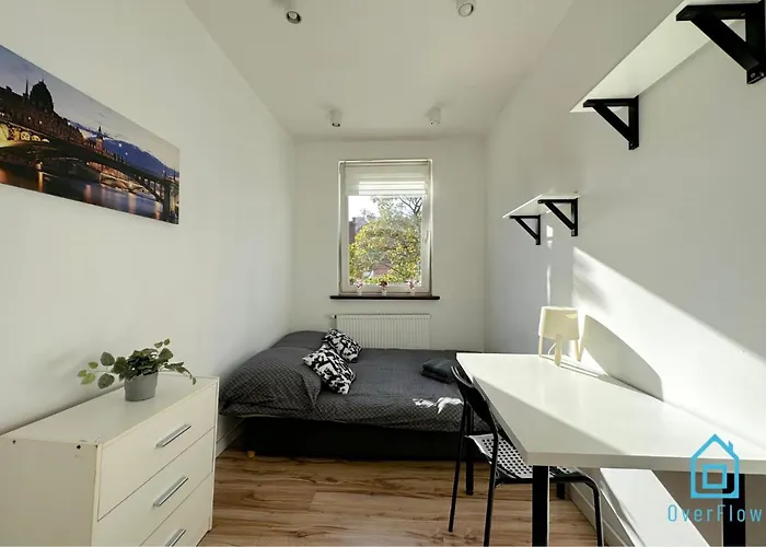 Sobieski - Peaceful Retreat, 10 Minutes To Old Town & Seaside Gdansk