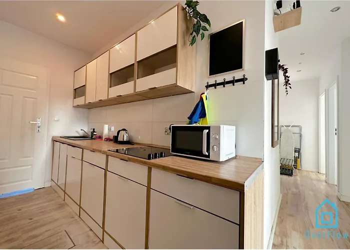 Sobieski - Peaceful Retreat, 10 Minutes To Old Town & Seaside בית אירוח *