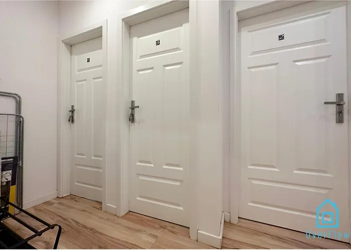 Pansiyon Sobieski - Peaceful Retreat, 10 Minutes To Old Town & Seaside